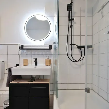 Modern With City-view And Car Park Apartment Essen
